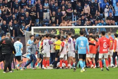 苏超因高温每队允许换7人