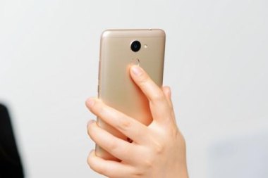 华为手机眼睛怎么关