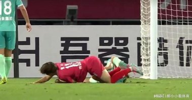 南通2比1徐州再度登顶苏超榜首