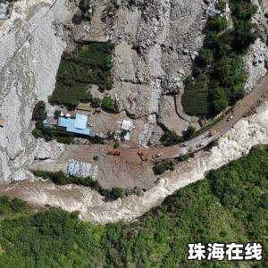 四川丹巴发生山洪泥石流致4人失联