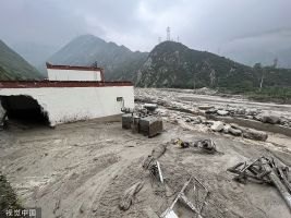 四川丹巴发生山洪泥石流致4人失联