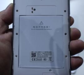 华为电池怎么取掉手机