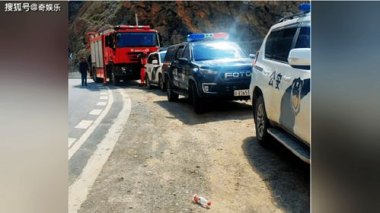 3对母女包车游坠河 2死5失联