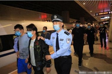 公安部:中缅泰将全面清剿电诈园区 公安部:中缅泰将全面清剿电诈园区