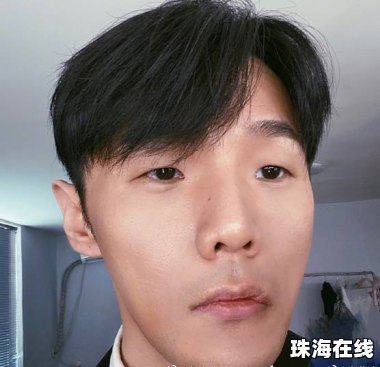 李荣浩被常州热出双眼皮