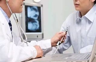 男子拒绝手术 医生自掏3万也要救