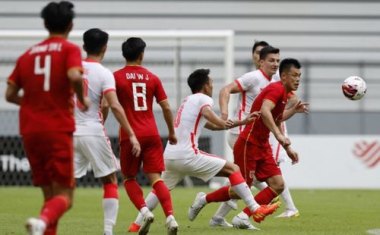 东亚杯国足0-3不敌韩国