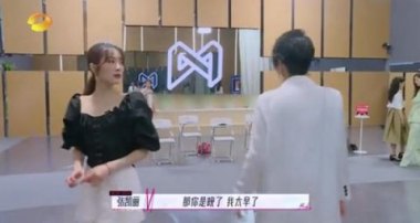 张凯丽女儿张可盈回应节目里爆哭
