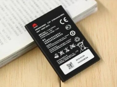 华为手机怎么扣出电池