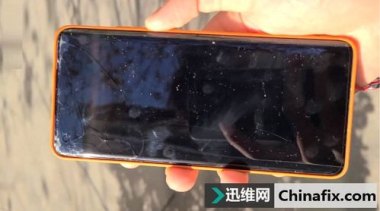 华为手机花屏怎么维修 华为手机花屏怎么维修