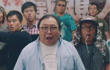 王晶曝成龙曾被粉丝扇耳光