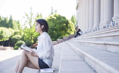 穿完就扔 不到百元的女装真的值吗