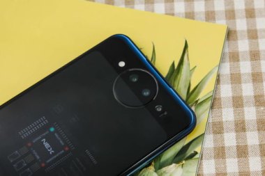 华为手机怎么拍照双屏