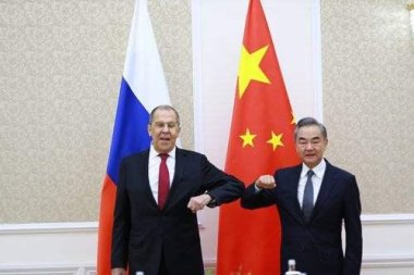俄外长与美国务卿在马来西亚会见