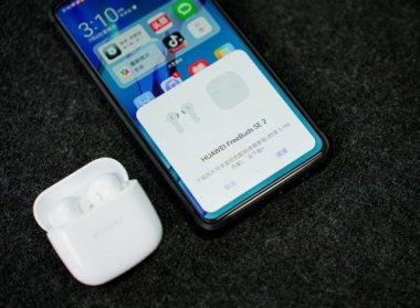 怎么使用华为手机耳机