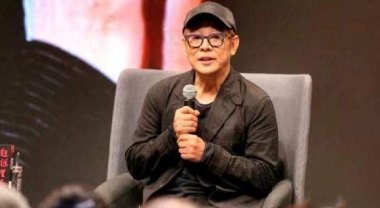 李连杰自曝患甲亢