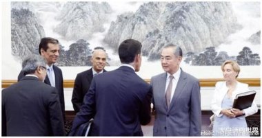 王毅会见鲁比奥 就中美关系交换意见