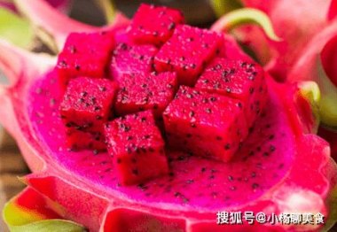 单依纯像一颗红色火龙果