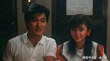 杨紫李现“鸳鸯浴吻”戏尺度引热议