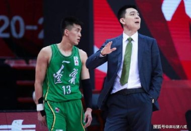 周深录综艺被郭艾伦拖拽 粉丝控诉