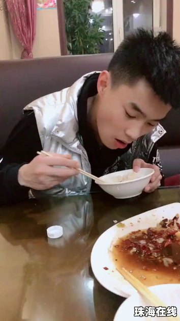 华为手机桌面怎么放歌