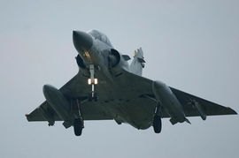 以军F-15战机险些紧急降落伊朗