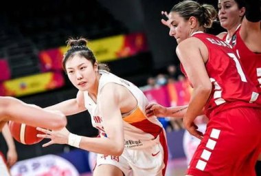 中国女篮大胜印尼夺亚洲杯开门红