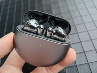 华为手机耳塞怎么佩戴