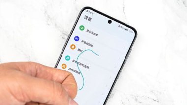 i华为手机怎么截图