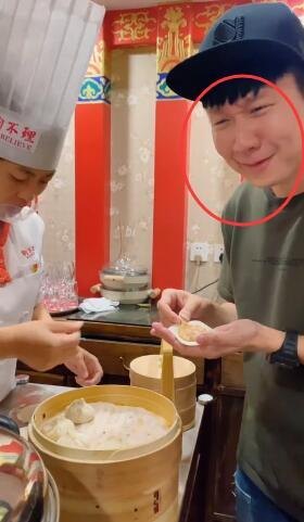 侃爷演唱会被吐槽像去米其林吃白粥
