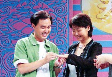 男子寄107万元油卡遭快递员变卖