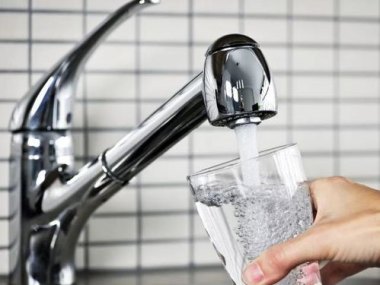 公司回应自来水发臭：减免5吨水费
