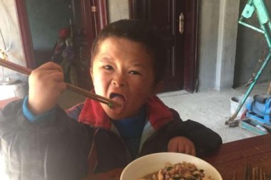 “小马云”范小勤被围观的十年