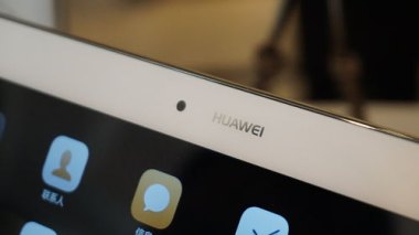 华为手机怎么使用表情
