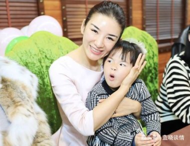 女儿想赴韩当练习生 黄奕：没苦硬吃