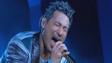 陈晓低调现身韩红演唱会 状态略沧桑