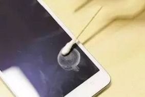 手机怎么清除灰尘华为