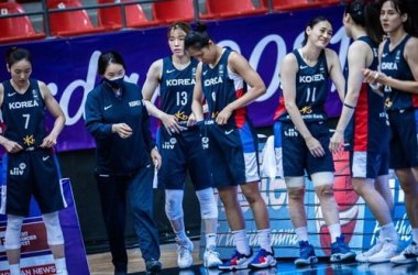 中国女篮大胜韩国收获亚洲杯季军