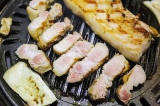 韩国烤肉店一片肥肉70多元人民币