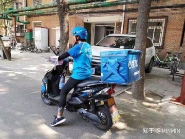 带患癌女儿送外卖女骑手丈夫发声