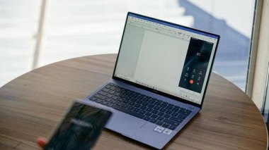 华为matebook怎么操控手机