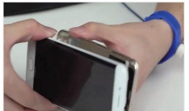 手机怎么拆卸后盖华为