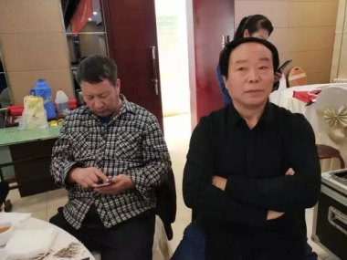 华为手机桌面怎么关掉