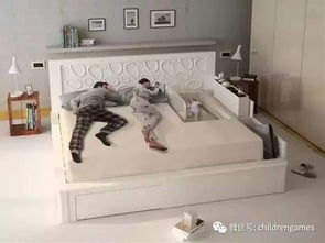 婴儿育婴馆洗澡时摔下1米多高操作台