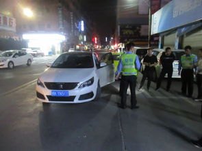 女生凌晨未接挪车电话 车子被砸