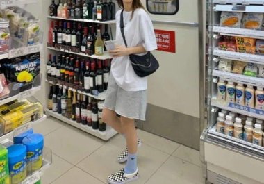华为手机怎么推名信片