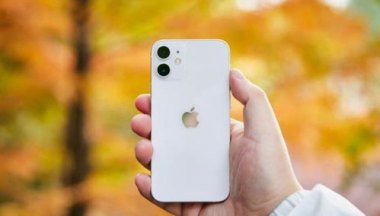 华为手机怎么给apple手机充电