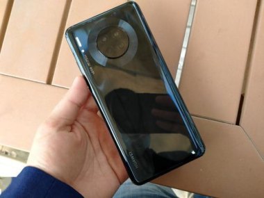 男生怎么自拍华为手机