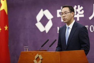 中方回应美方威胁对华征更高关税