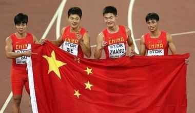 男子4X200自接中国队创造亚洲纪录